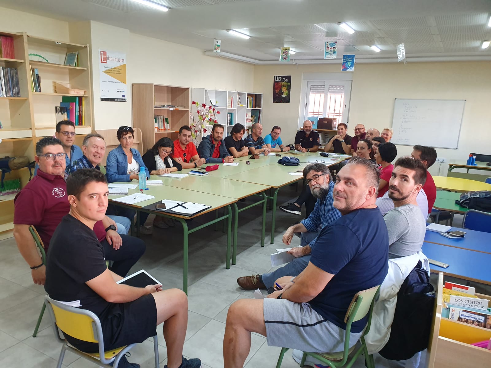 XI DÍA ESCOLAR DE LA BICICLETA reunión